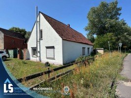 Hauptbild Großzügiges Einfamilienhaus mit großem Grundstuck und reichlich Nebengelass